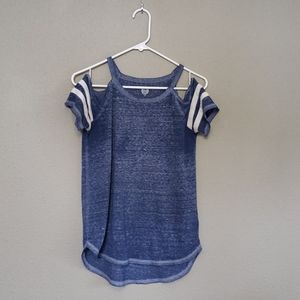 Off the shoulder tee-shirt